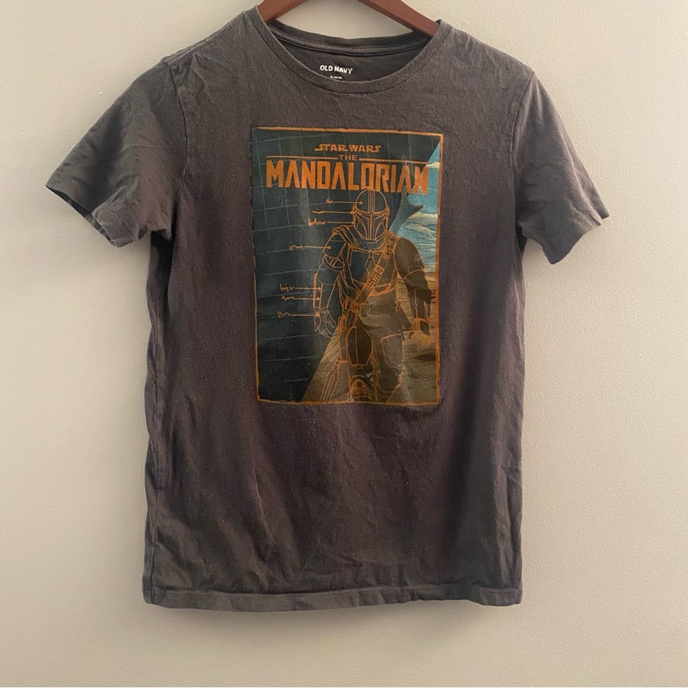 Old Navy Star Wars The Mandalorian t-shirt